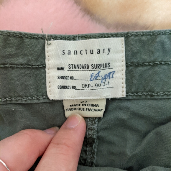 Sanctuary Army Green Shorts - Picture 2 of 3